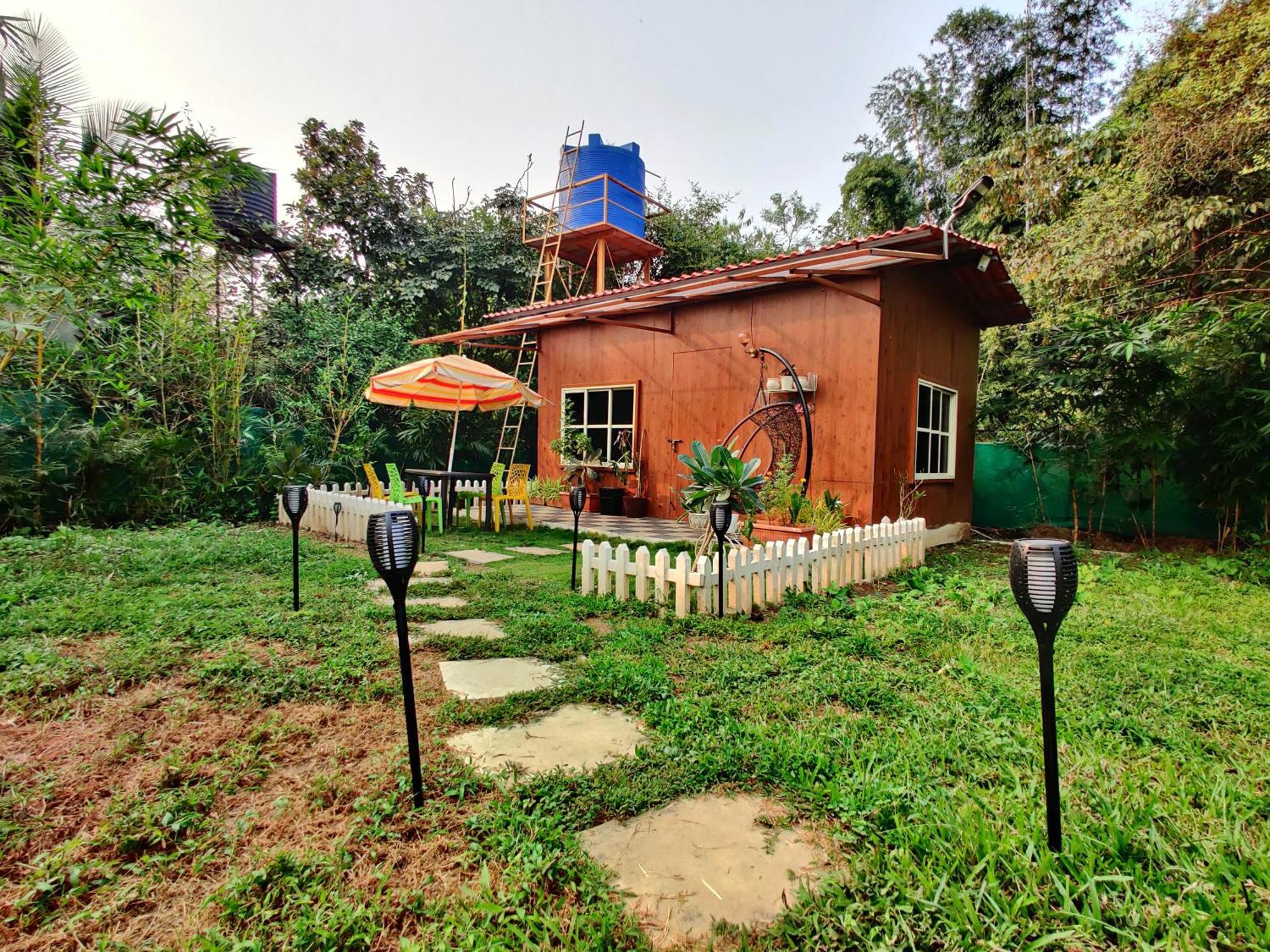 Crystal Springs Villa - A Picture-Perfect Retreat W Pool, Hammock, Gazebo Karjat Exterior photo