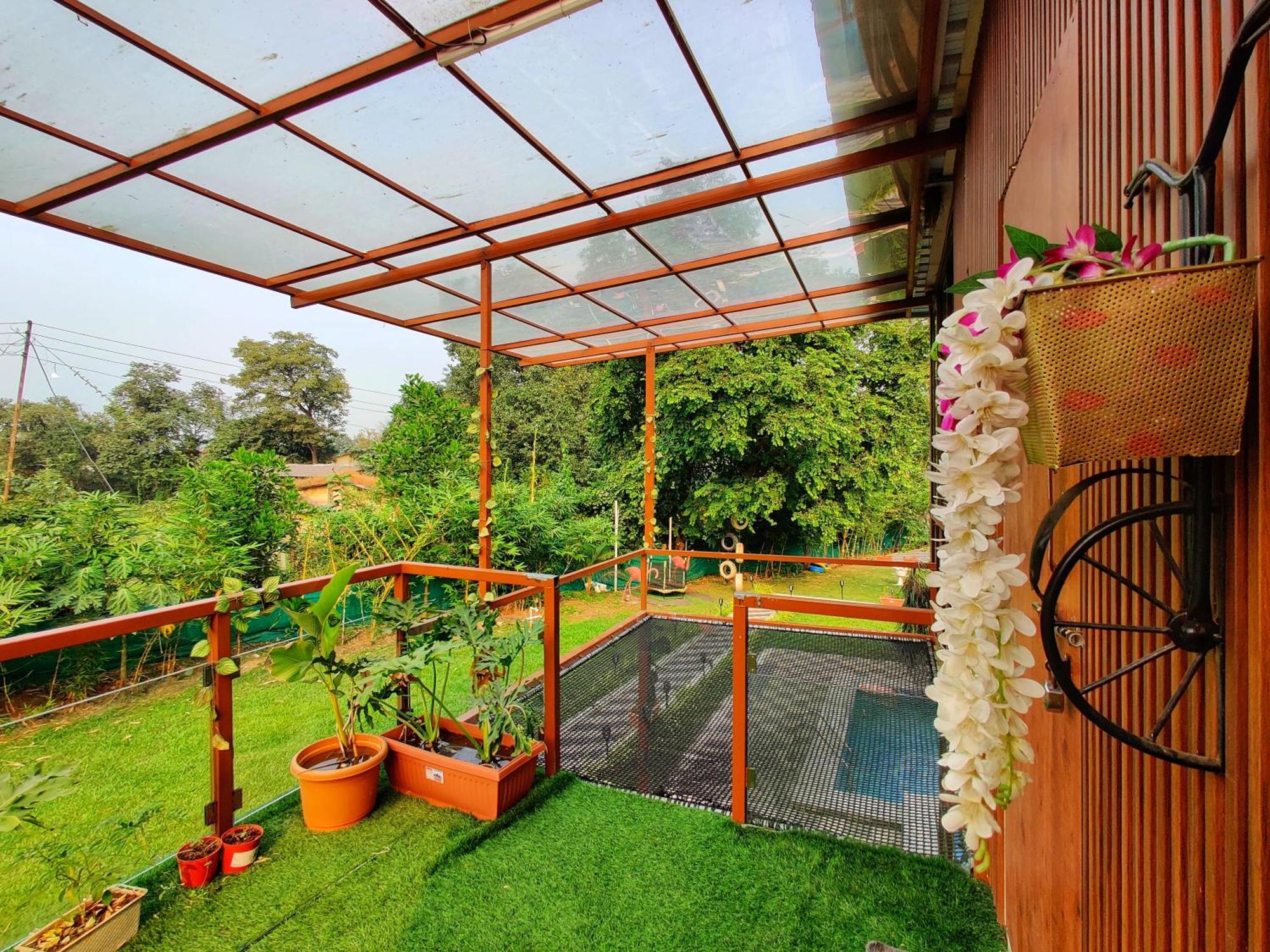 Crystal Springs Villa - A Picture-Perfect Retreat W Pool, Hammock, Gazebo Karjat Exterior photo